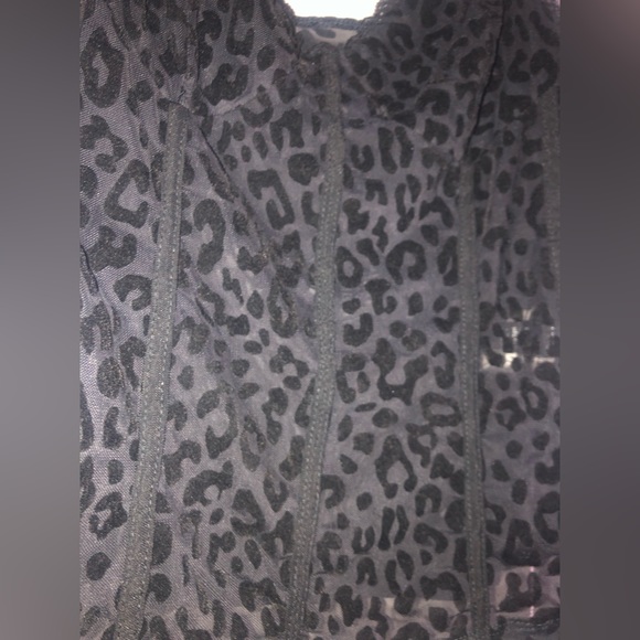 Leopard Print Tank Top - Picture 3 of 5